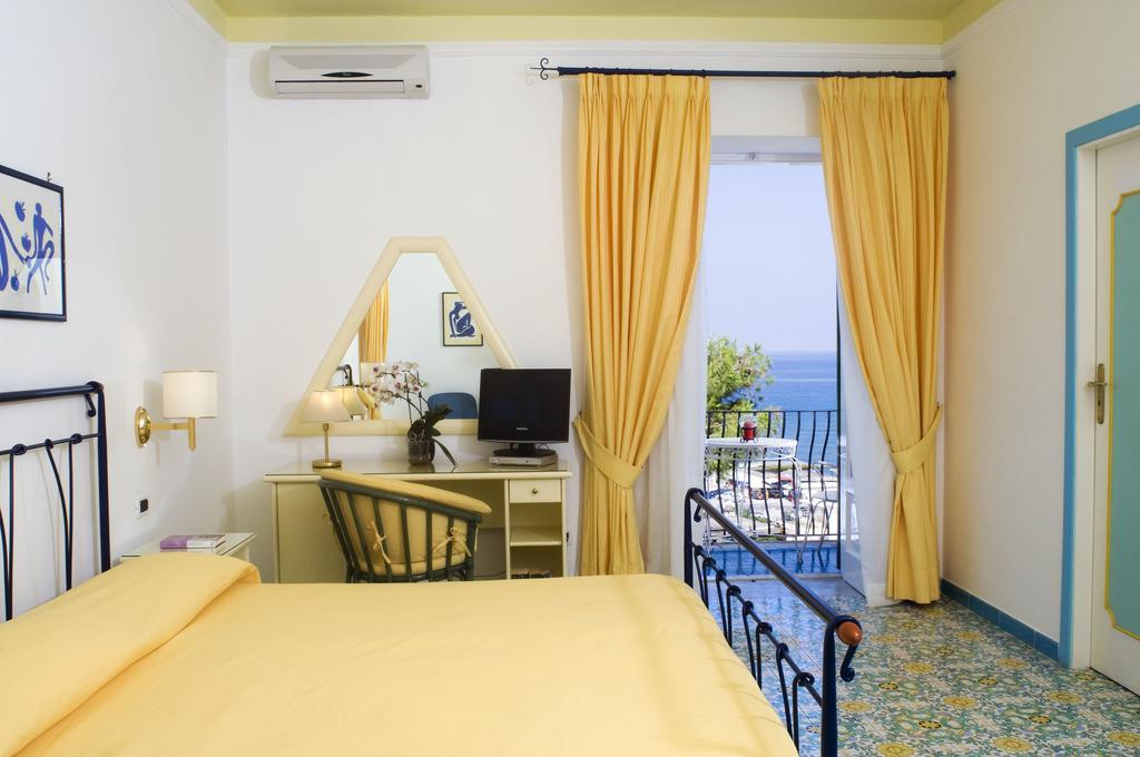 Hotel Villa Bianca Forio di Ischia Pokoj fotografie